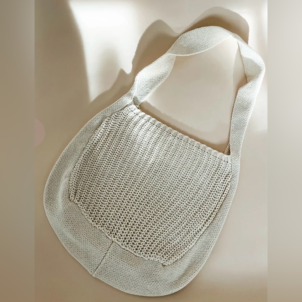 NWOT Summer Slouch Cream Crochet Knitted
Hobo Shoulder Casual Summer Beach Bag